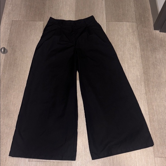 Collusion wide leg baggy tailored pants in black - Picture 12 of 13